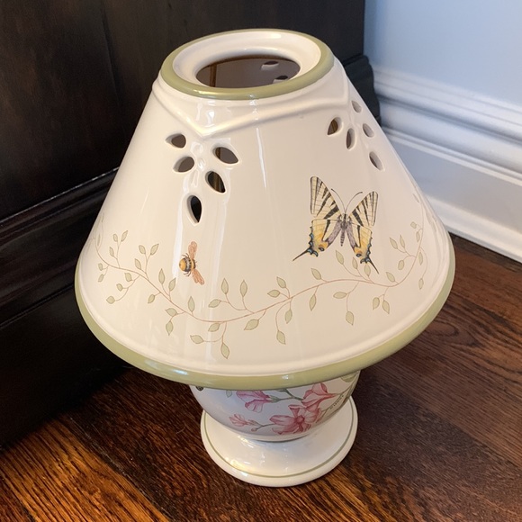 Rare LENOX Butterfly Meadow Candle Lamp With Shade, retired design 10.5" tall - Picture 6 of 6